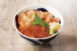 サーモンといくらの親子丼（魚や一丁 新宿三光町店）
