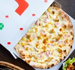 コーンポテトピザ（WINE＆PIZZA HACHI）
