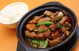 土鍋スペアリブ煮込定食 黄焖排骨米饭（好美味 麻辣湯 御徒町本店）