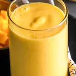 マンゴーラッシー mango lassi(インドネパールレストランアムル)