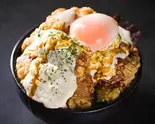 【タルタルまみれ‼】悪魔の温玉チキン南蛮丼(悪魔からあげ 鶏バカ食堂 大塚店)