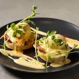 エッグズべネディクト Eggs Benedict（Blarney Irish Pub ＆ Cafe Kitte）