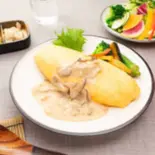 きのこクリームオムライス Mushroom and Cream Omelette Rice（Modern Indian Restaurant ひまわり食堂）