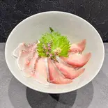 鯛ハマチ丼(つり針 神戸駅前店)