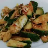 バリバリキューリ（台湾料理 飛龍）