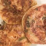 ニラ饅頭（中華料理 食為天）