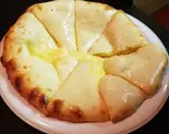 チーズナン  CHEESE NAAN（ネパール料理居酒屋　国分寺チョウタリー）