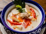 50 トムカーガイ(ココナッツミルクの鶏肉スープ)（タイ料理 ウライワン）
