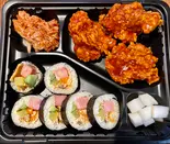 ヤンニョムチキン&キンパ弁当 yangnyeom chicken&kimbap set 양념치킨&김밥도시락(チャンガ)