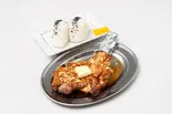 骨付鶏 ガリバタ+塩おにぎり（牛と鰻 富一）