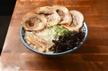 チャーシュー背脂煮干しラーメン（麺屋音 北千住本店）