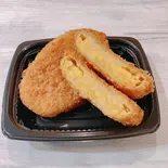 粒たっぷりコーンコロッケ（Raku Deli kitchen）