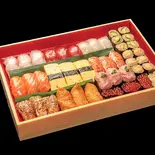 睡蓮(3人前)（Aburi TORA -熟成鮨と炙り鮨- 駒沢店）