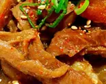 名物 牛すじもつ煮込み丼(並)（肉ドコロ せい吾）