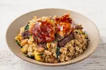甘酢からあげ2個のせ 牛すじ台湾炒飯 Taiwanese Fried Rice with 2-Piece Sweet ＆ Sour Fried Chicken（台湾牛肉炒飯 新宿店 Taiwan Beef Fried Rice）