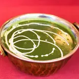 (人気NO.3) ほうれん草海老カレーSag Ebi Curry（ヒマールキッチン イオン新吉田店）