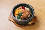 国産牛・牛タンビビンバ（焼肉 燈苑）