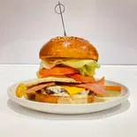 リッチタルタルチーズエッグベーコンバーガー（HAMBURGER SHOP プラージュ）