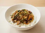 チャプチェ丼(韓国家庭料理店 ぽちゃぽちゃ)
