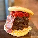 ダブルパテバーガー(パンケーキ風)(Grill&Hamburger MonsterSUN)