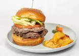 Wリッチバーガー（HAMBURGER SHOP プラージュ）