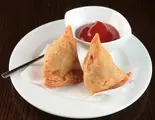 野菜 サモサ (1pc)  Vegetable Samosa（BASキッチン）