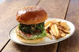 popeye burger(spinach &bacon) ポパイバーガー (フレンチフライ付き)(ARMS TAKEOUT & DELIVERY)