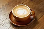 ホットカフェラテ（クラッチコーヒーアンドベイク）