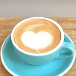 ホットカフェラテ（CAFE HI FAMIGLIA）