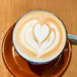 ホットカフェラテ（factory cafe NEYA）