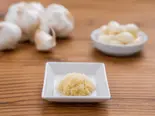 ニンニク(人類みなまぜそば吹田店)