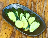 自家製の浅漬けきゅーり(餃子工房ちびすけ 十三店)