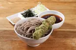 ちくわ天もりそば(なぜ蕎麦にラー油を入れるのか。渋谷店)