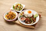ガパオ&パッタイDeli(Gapao & Padthai bento)(タイ&インド 神楽坂エスニック CARAVAN SAPANA(キャラバンサパナ))