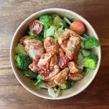 【美腸サラダ】国産鶏ももトマト麹サラダ（【サラダ＆デリ】腸活カフェ BI:CHO）