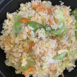鮭魚チャーハン(400g)（山崎ハイボール酒場）