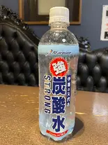 強！！！炭酸水（元祖トマトラーメンと元祖豆乳ラーメン 三味(333) 博多駅東店）