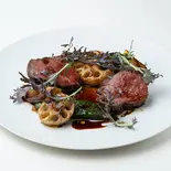 極黒牛のロースト 赤ワインソース 130g(GOOD MORNING CAFE NOWADAYS)