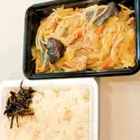 肉野菜炒め弁当 Mサイズ（弁当 ほうでん）