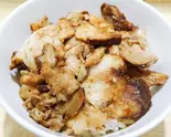 豚丼（つけ麺大戦争 弘明寺店）