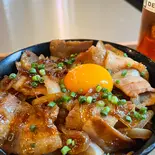 豚丼(Darts&Bar D-WALT'S)