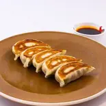 焼き餃子(5個)  锅贴饺子（The Family 麻辣大学 ららテラス HARUMI FLAG店）