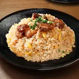 牛中落ちカルビチャーハン(中華飯店 黒鳳 京橋店)