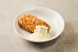 カニクリームコロッケ(1個)(肉オムライス専門店 肉とたまご吉祥寺店)
