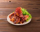 とりの唐揚げ6個 赤ソース(ピリ辛味噌)（博多名物 赤もつ屋 里中町3丁目）