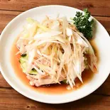 蒸し鶏の冷菜ネギ添え（味中味）