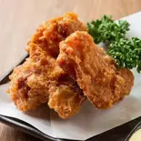 若鶏の唐揚げ(3個)（金の餃子酒場 西葛西店）