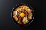 坦々焼豚肉油そば（元祖肉油堂 UMAMI）