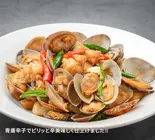 青椒花蛤炒鸡丁(アサリと鶏の青唐辛子炒め)（北京ダック専門店 北京烤鴨店 上野店）