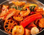マーラーシャンゴ 麻辣香锅 Mala Xiang Guo（延边烧烤 麻辣湯）